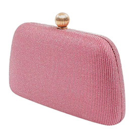 Clutch | Bolsa de festa rosa em tecido brilhante