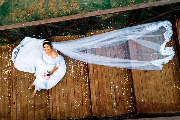 Foto de casamento feita com drone