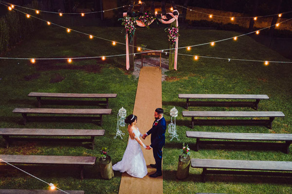 Foto de casamento feita com drone