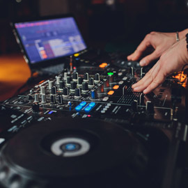 Como escolher DJ para casamento